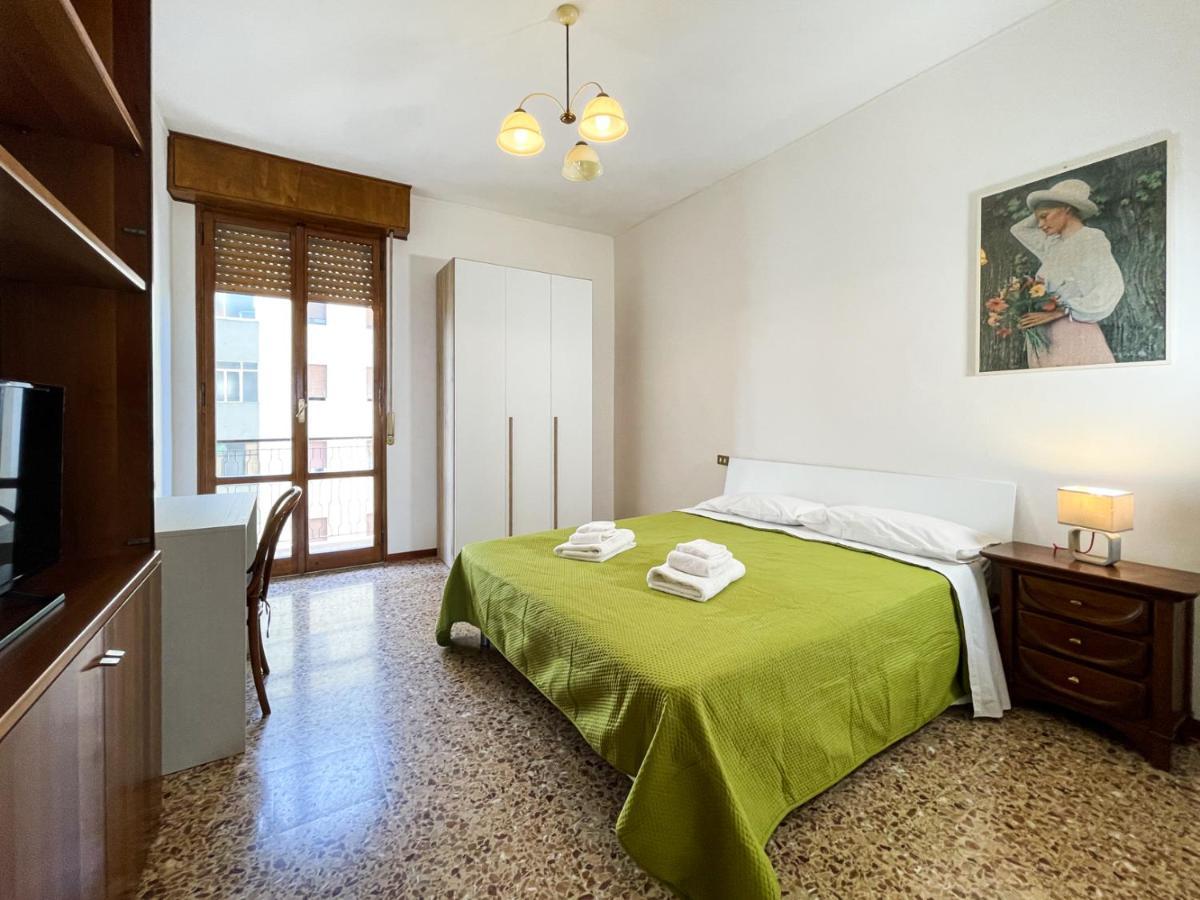 Casa Gramsci - Affitti Brevi Italia Ξενοδοχείο Μόντενα Εξωτερικό φωτογραφία